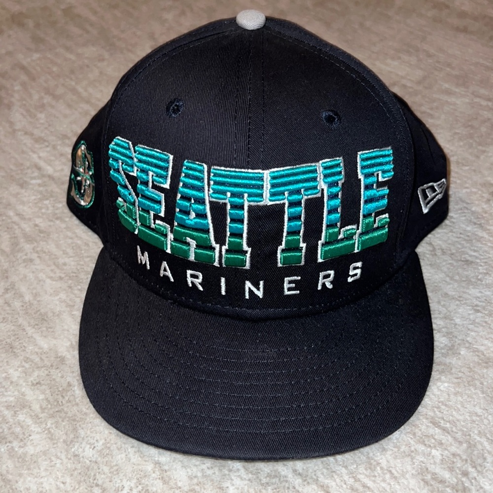 New Era Seattle Mariners Snap-Back Cap. OS.